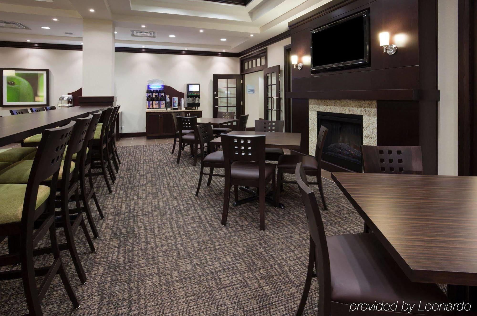Holiday Inn Express & Suites New Liskeard Restoran fotoğraf