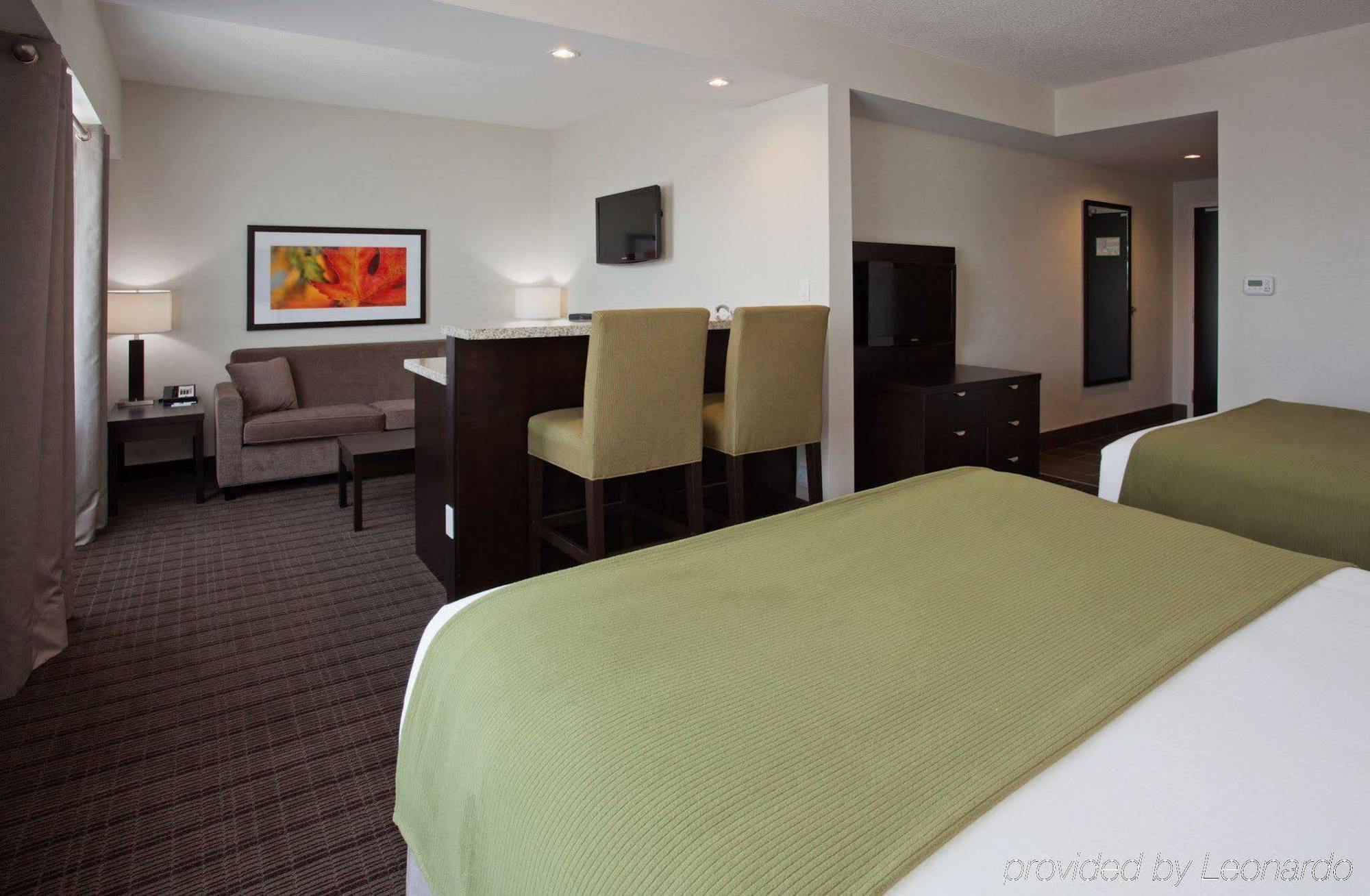 Holiday Inn Express & Suites New Liskeard Oda fotoğraf