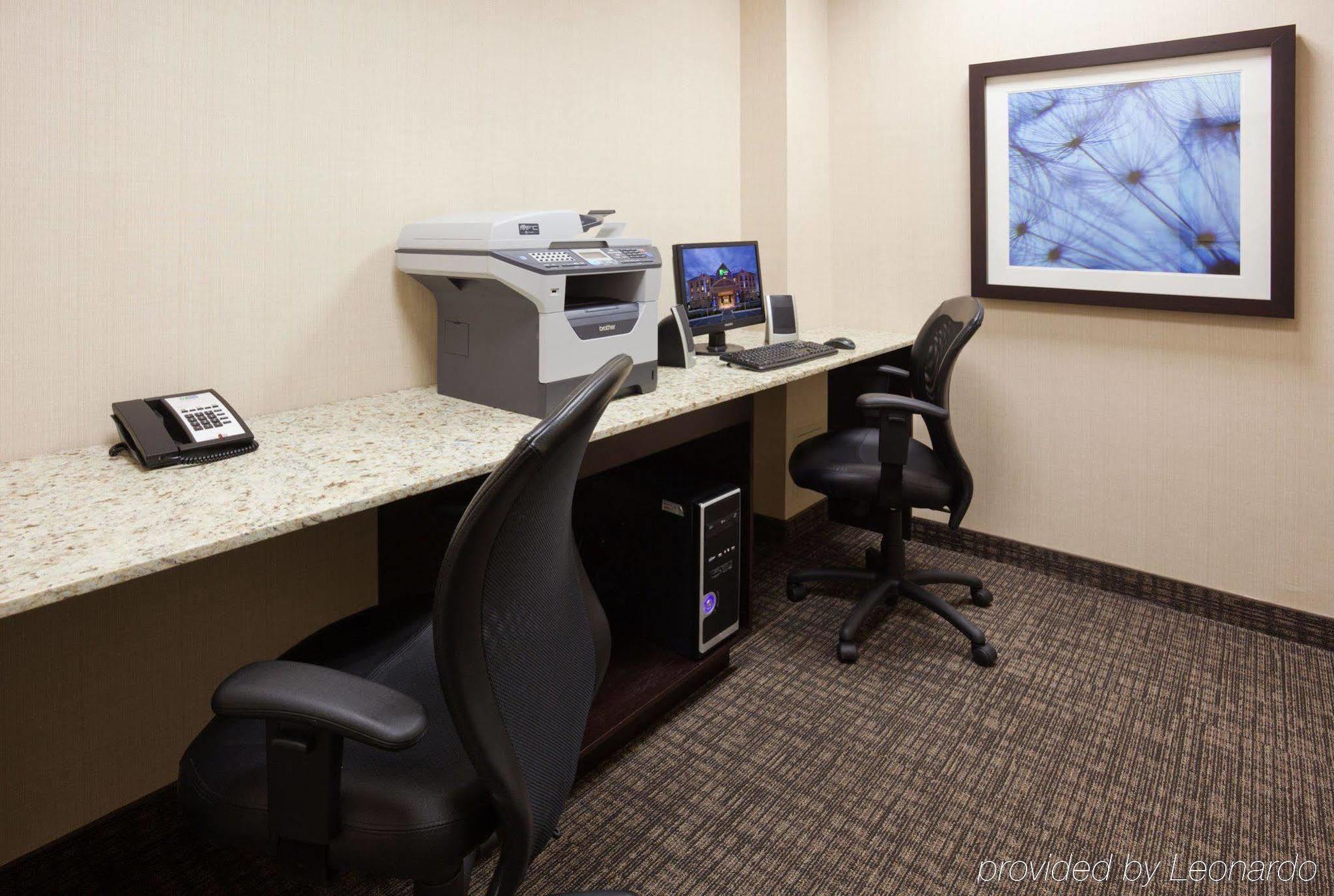 Holiday Inn Express & Suites New Liskeard Konforlar fotoğraf
