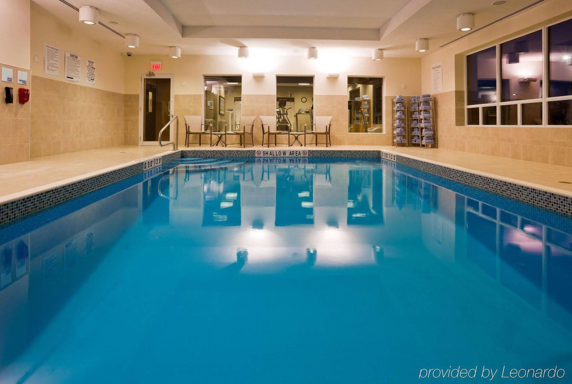 Holiday Inn Express & Suites New Liskeard Dış mekan fotoğraf