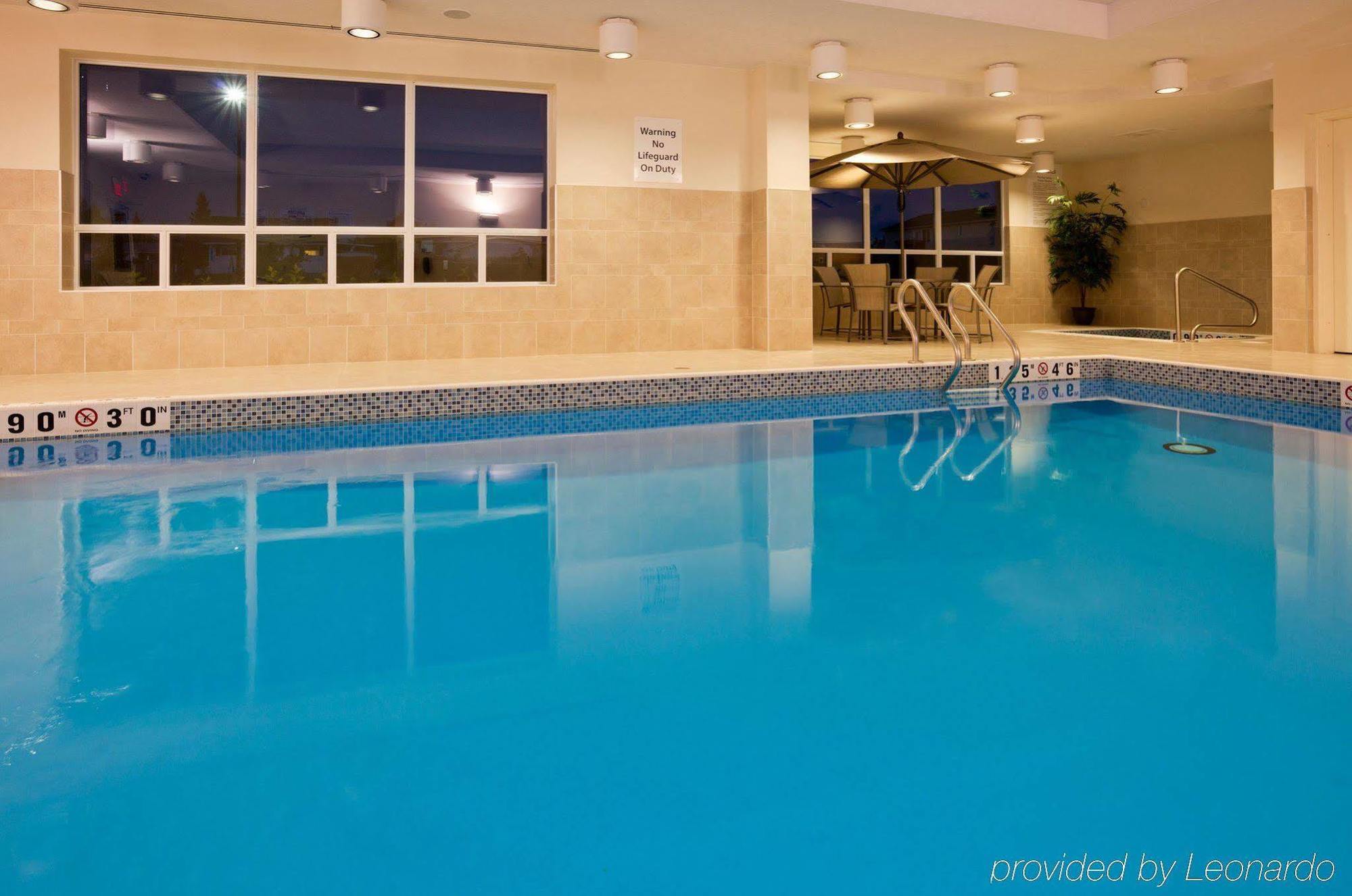 Holiday Inn Express & Suites New Liskeard Konforlar fotoğraf
