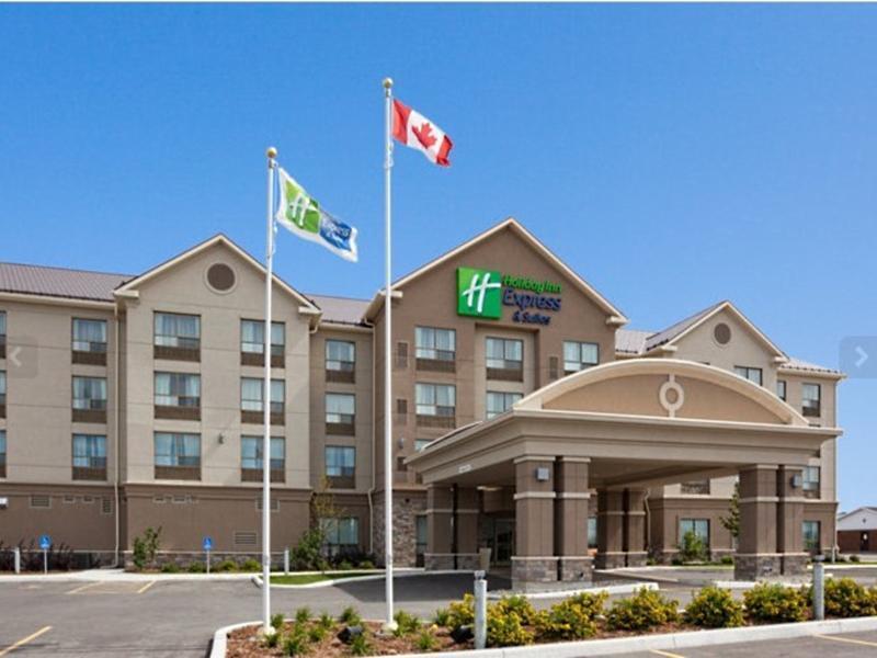 Holiday Inn Express & Suites New Liskeard Dış mekan fotoğraf